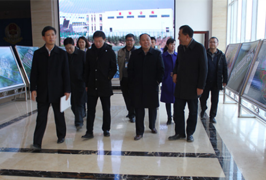 副省長楊逢春一行蒞臨青海曹家堡保稅物流中心(B型)調(diào)研